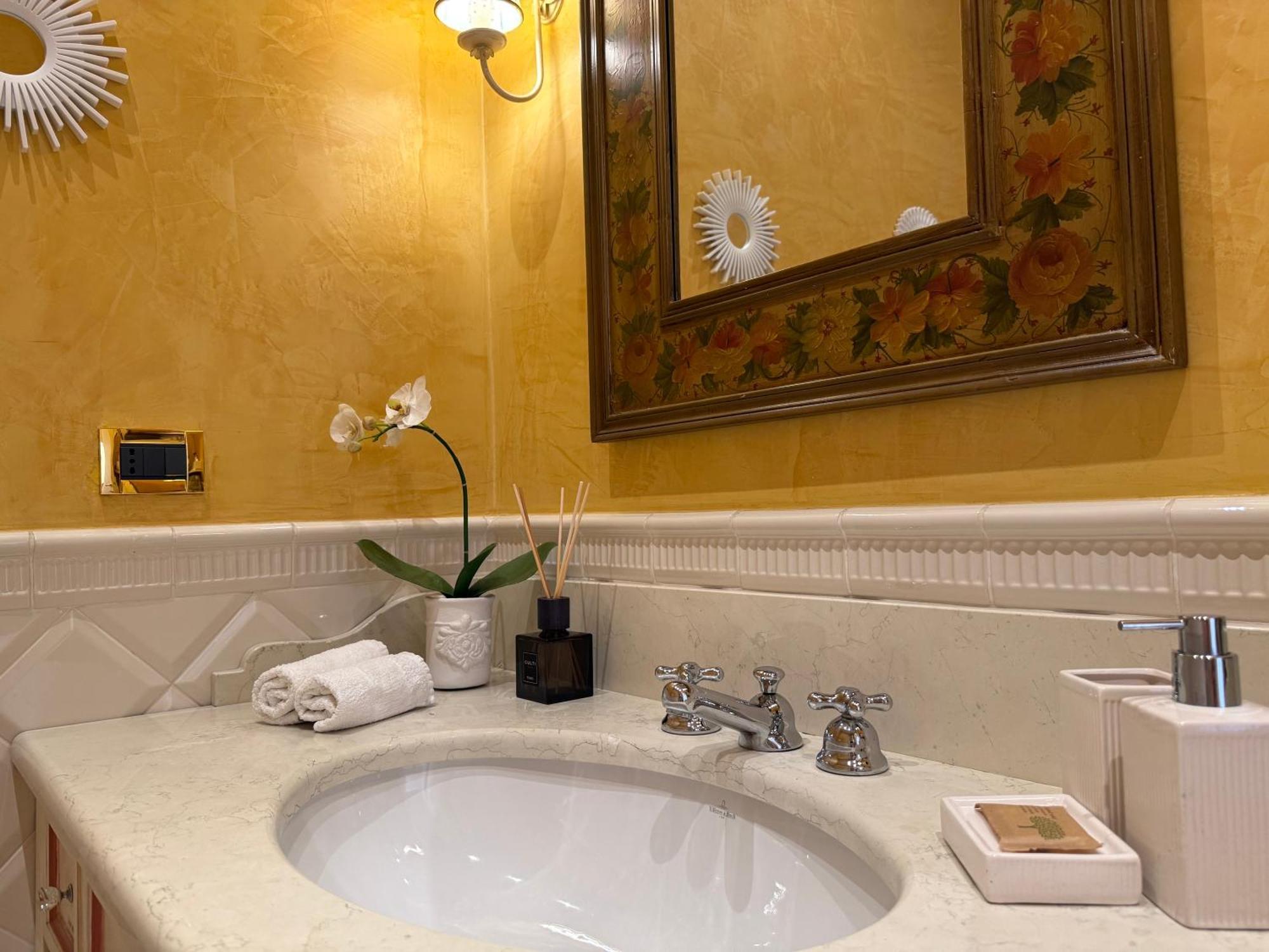 Belle Ile Lake View Suite Cadenabbia ภายนอก รูปภาพ